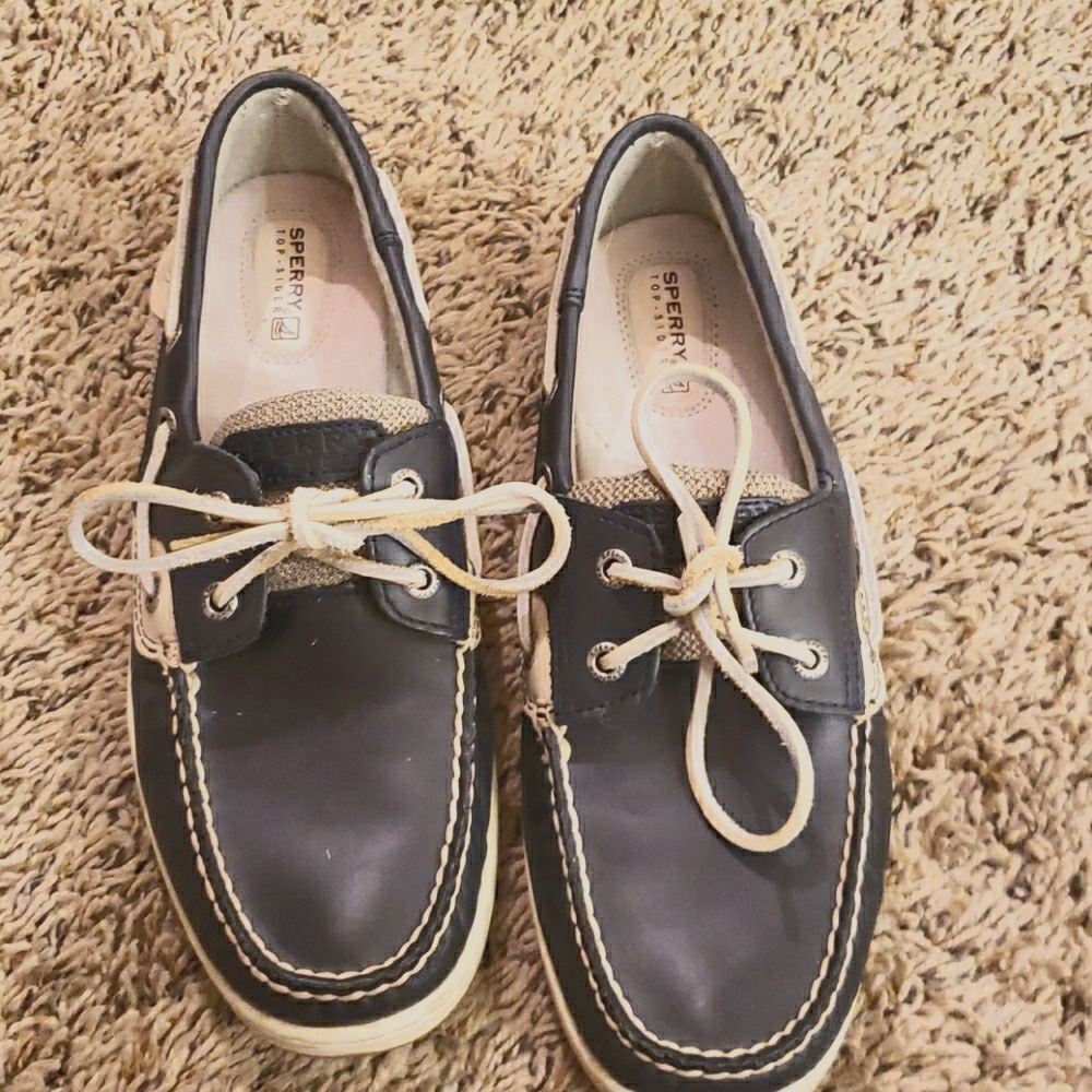 NWOT Sperry loafers